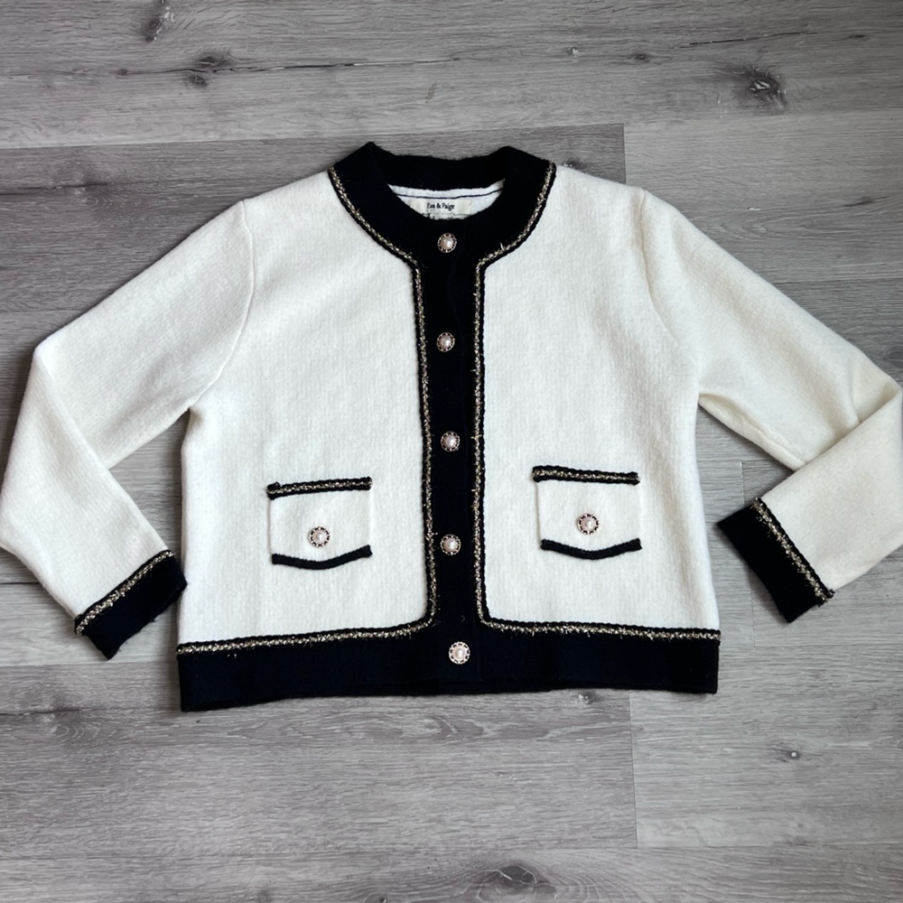 Classic Contrast Trim White & Black Knit Cardigan